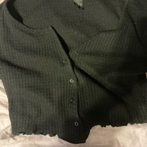 long sleeve black ruffle cropped shirt